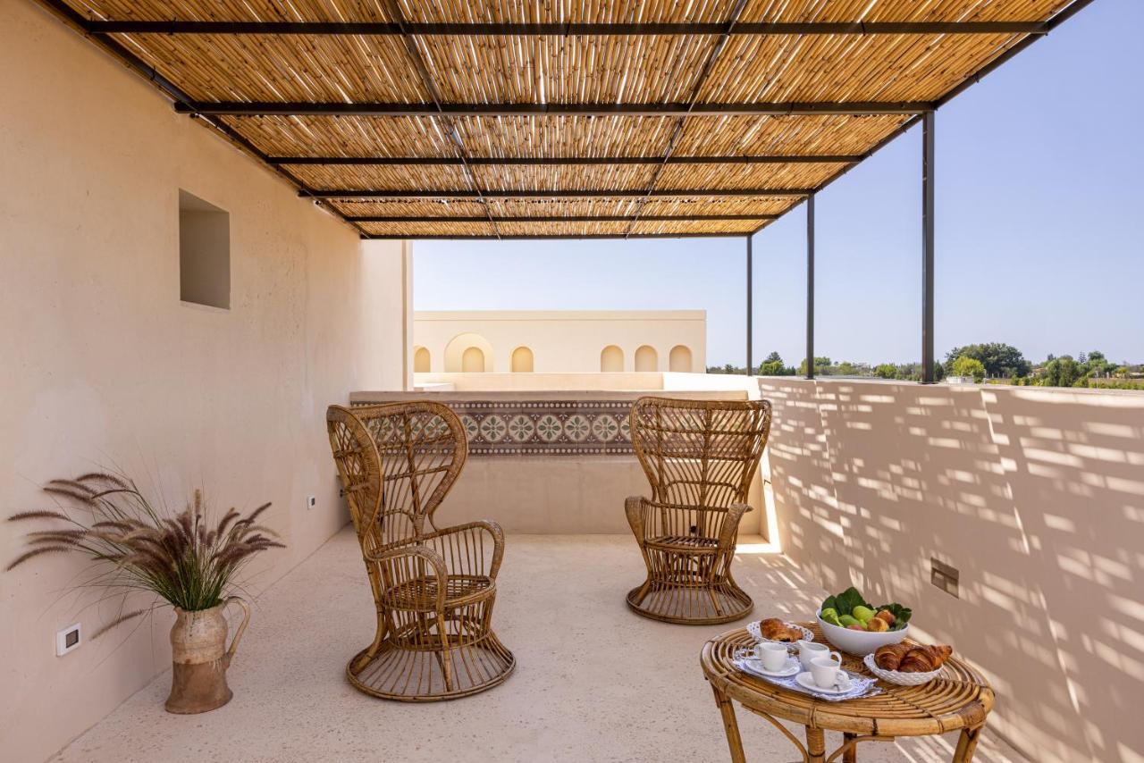 לינה וארוחת בוקר פראביטה Il Giardino Grande - Dimora In Salento מראה חיצוני תמונה